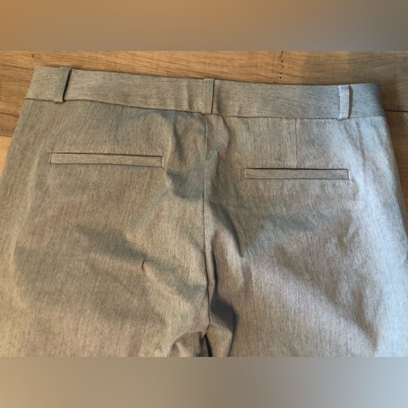 Ladies size 10 light grey Banana Republic Sloan pant - curvy fit - Picture 5 of 11